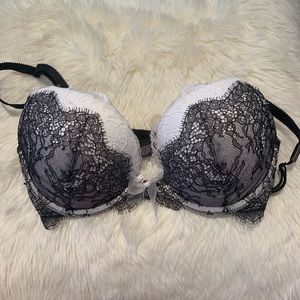 NWT Victoria’s Secret Very Sexy Push-up Bra
